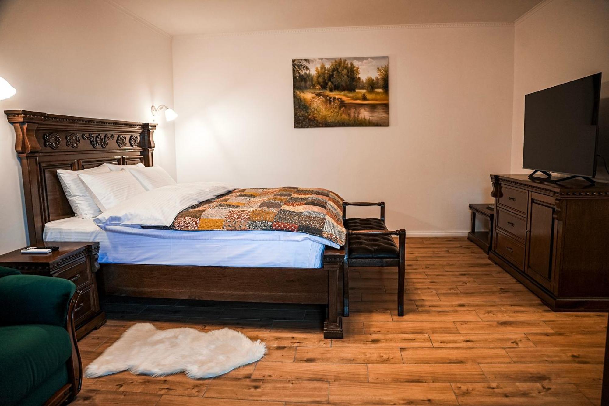 Bed and Breakfast Boutique Marlen à Ghimbav Extérieur photo