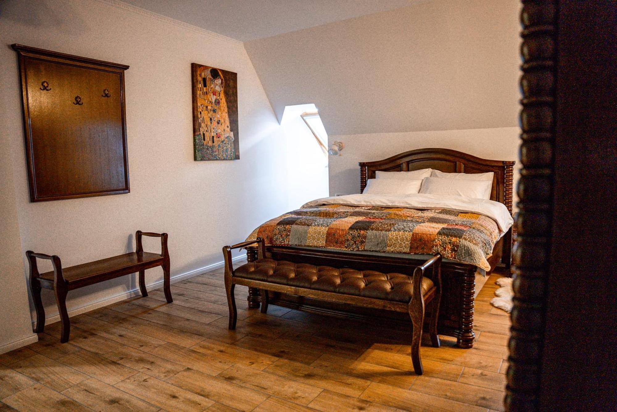 Bed and Breakfast Boutique Marlen à Ghimbav Extérieur photo