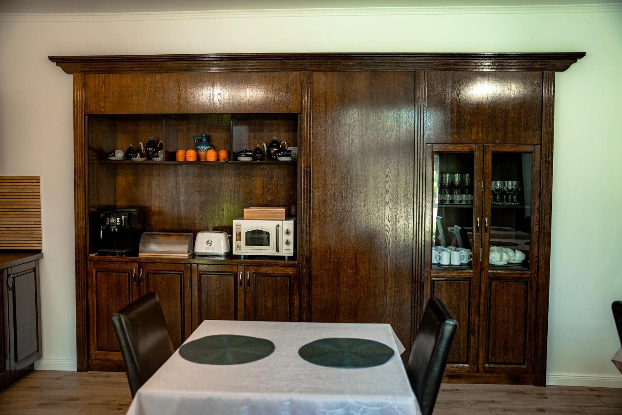 Bed and Breakfast Boutique Marlen à Ghimbav Extérieur photo