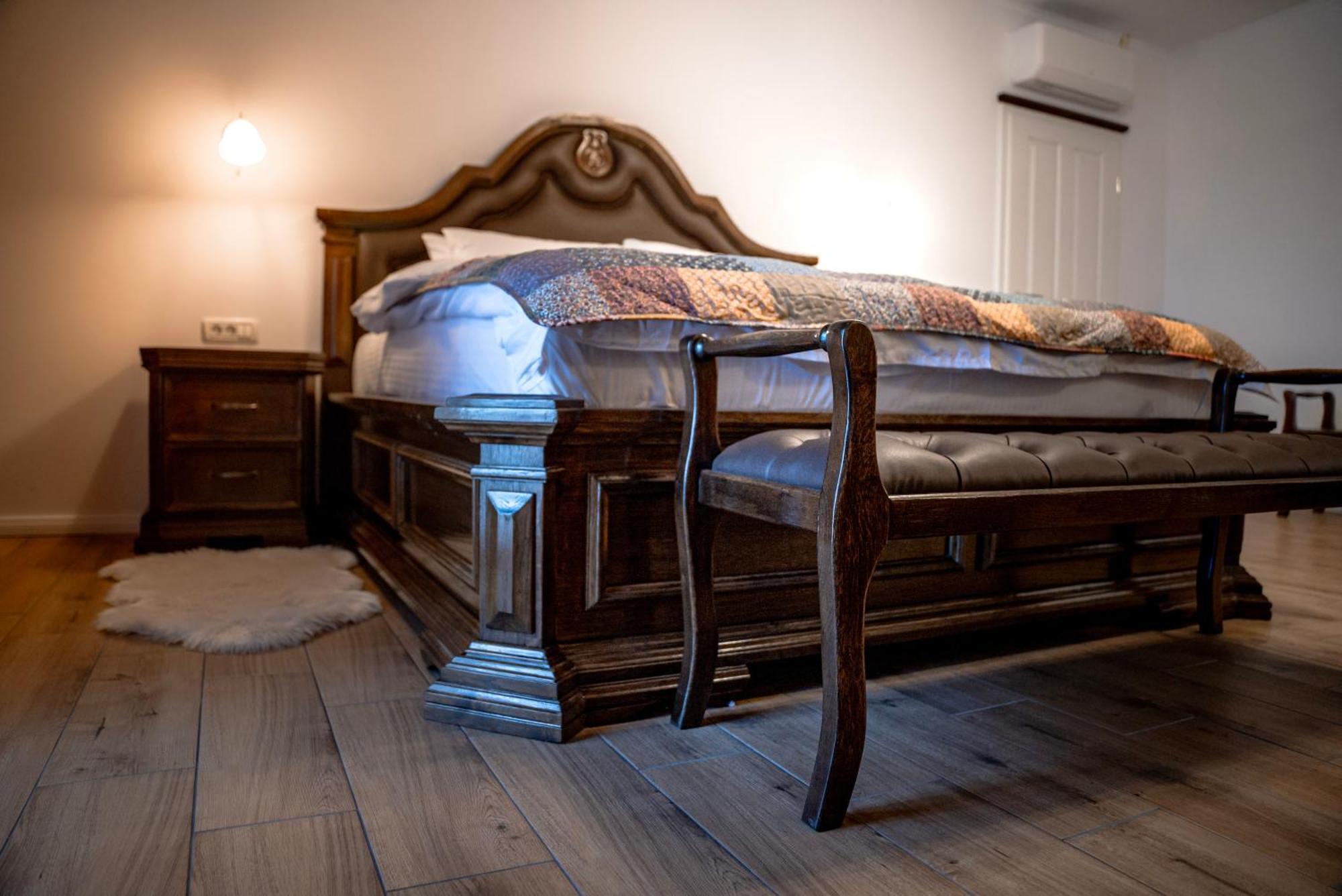 Bed and Breakfast Boutique Marlen à Ghimbav Extérieur photo